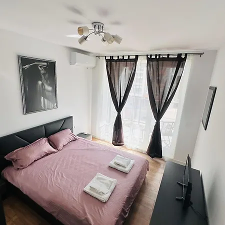 Apartment S & H Sunny In Students With Private Garage, *
