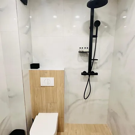 Apartament S & H Sunny Apartment In Students City With Private Garage, Sofia