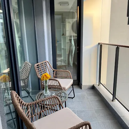 S & H Sunny Apartment In Students City With Private Garage, Sofia