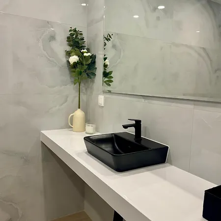 S & H Sunny Apartment In Students City With Private Garage, Sofia * Sofia