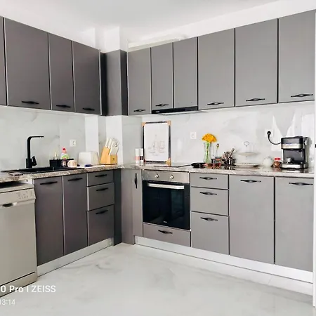 S & H Sunny Apartment In Students City With Private Garage, Sofia Apartament Sofia