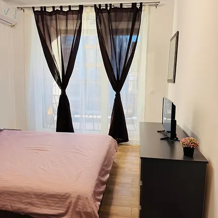 Apartment S & H Sunny In Students With Private Garage,